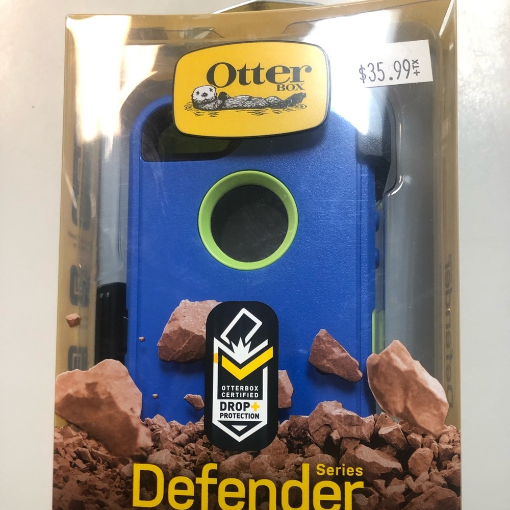 Otter box defender phone case 5/5S